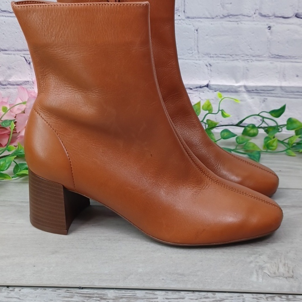 Arezzo Leather Bootie NWOB